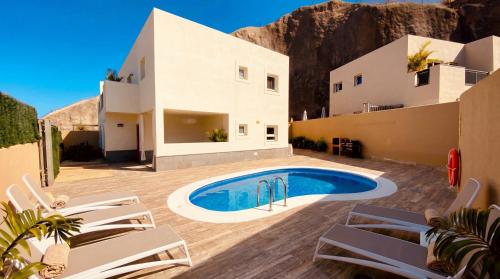 Luxury Villa San Borondón private heated pool Free Car except Christmas