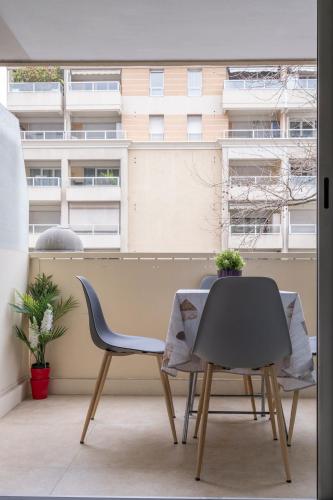LE ROXANE joli cocon avec petite terrasse