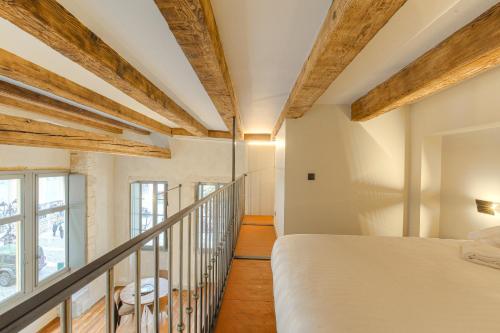 Duplex lumineux et authentique, Vieux-Lyon