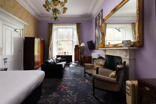 24 Royal Terrace photo 10