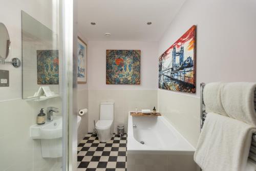24 Royal Terrace photo 97