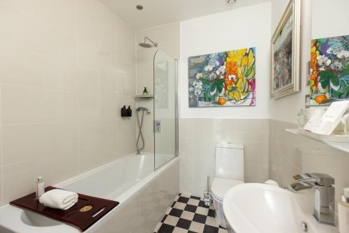 24 Royal Terrace photo 106