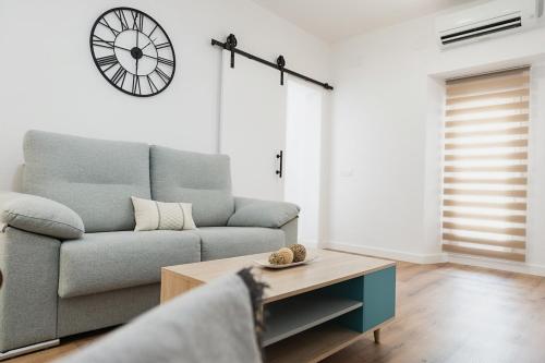 AT Macias Home centro Cáceres