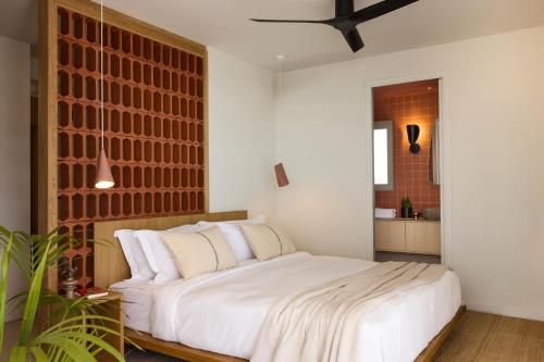 Sea View Beach Penthouse - Athens Coast