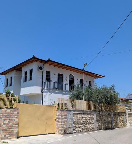 Villa Olive Berat