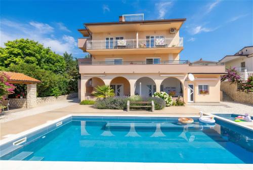 Apartment Barbara with pool