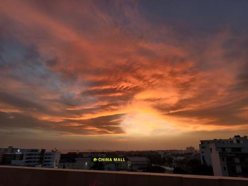 Sunset & Sea View - 1BR with Terrace in Mermoz