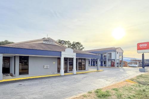 a gas station at a gas station at OYO Hotel Williamston in Williamston