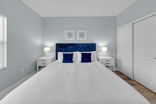 Gulfview Condo #1809 at Laketown Wharf photo 7