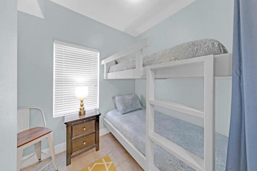 Gulfview Condo #1809 at Laketown Wharf photo 20