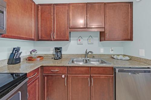 Gulfview Condo #1809 at Laketown Wharf photo 34