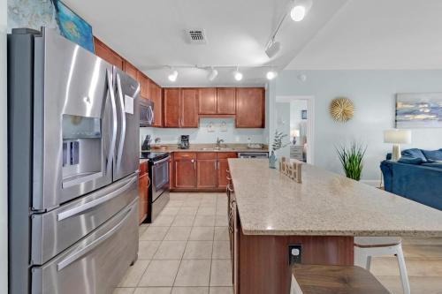 Gulfview Condo #1809 at Laketown Wharf photo 4