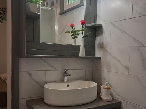 Guest House Green Corner Supetarska Draga - Double Room With Balcony and Sea View