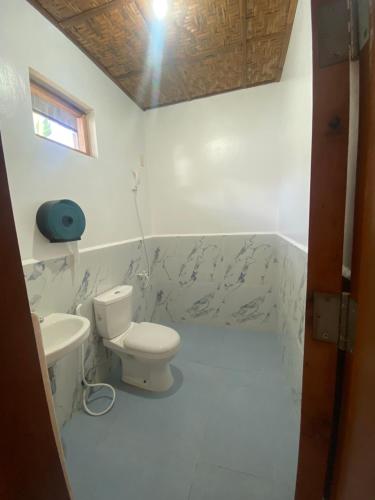 Ванна кімната в Be My Guest Hostel