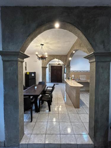 A kitchen or kitchenette at Los Arcos la Ermita