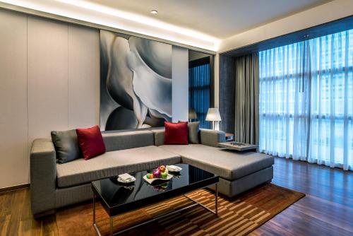 Ruang duduk di Pullman Bangkok King Power