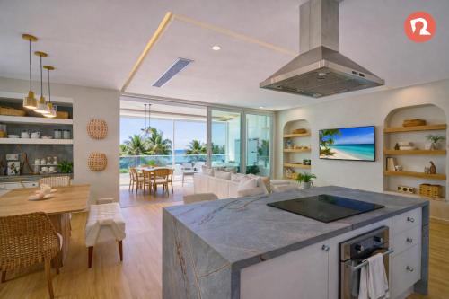 ®{Marbella~LUX~Sunsets} BeachfrontPoolFamilies