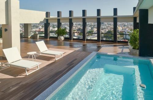 ®{SDQ~City~Views} @DowntownSD PoolGymCentric