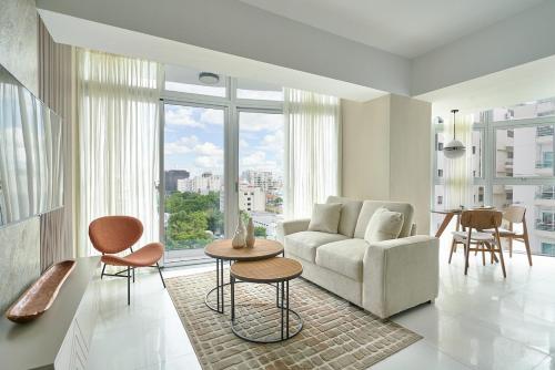 ®{Lux~Green~Boundaries} @Downtown SDQ PoolGym