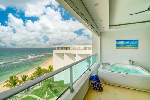 ®{2Br~Marbella~Views} Jaccuzi PoolBeachfront