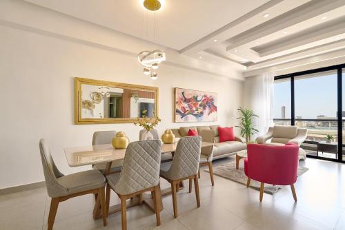 ® {Art~City~View} @Downtown SDQ PoolGymKingBed