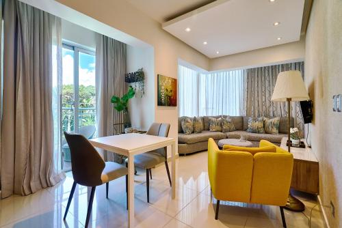 {The~Urban~Escape}@DowntownSD Piantini GymLounge