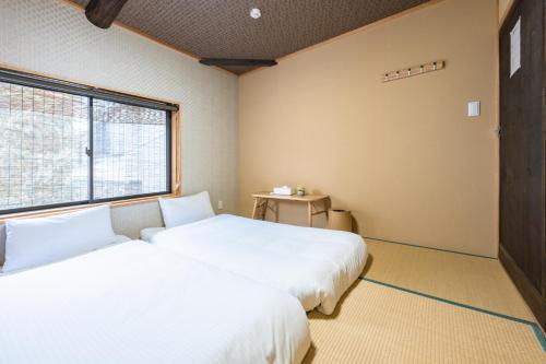 Near Nijojo Castle traditional and quiet Machiya house 喜舎 二条城