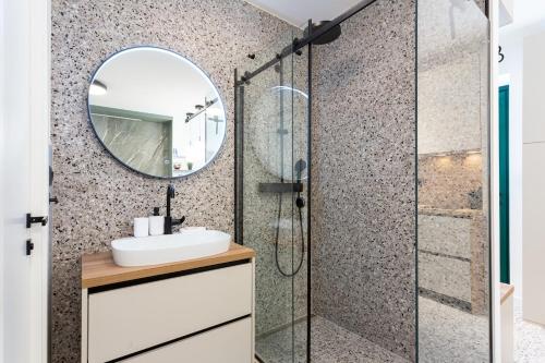 LAVIE STUDIO New Modern and Central studio