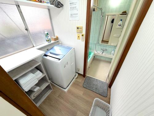 Kamakura area with a traditional atmosphere 4DK apartment for rent Maximum 8 people Easy access to Asakusa and Ueno Long-term stays welcome 3 bedrooms