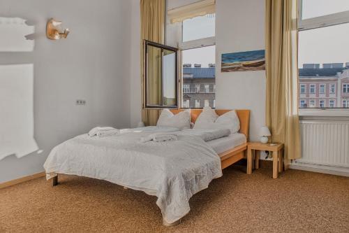 Comfortable 2BR Apartment Next to Millennium Tower