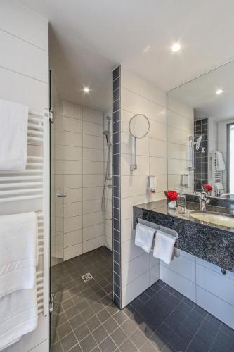 Kuchyň nebo kuchyňský kout v ubytování ibis Styles Aalen