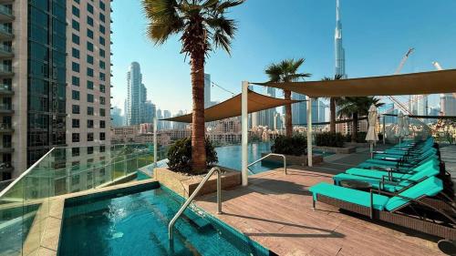 Luxury 2BR in 5star Hotel, 2 pools, Gym, Spa, Restaurants on site