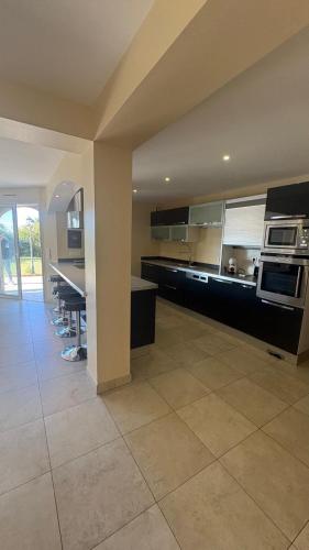 Rez de jardin dans Villas calme 100 m2