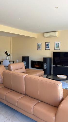 Rez de jardin dans Villas calme 100 m2