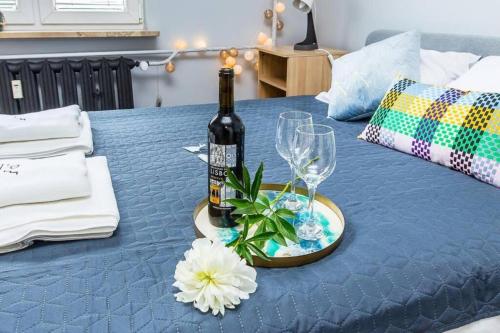 Serene Apartment in the City Center - by Upstairs