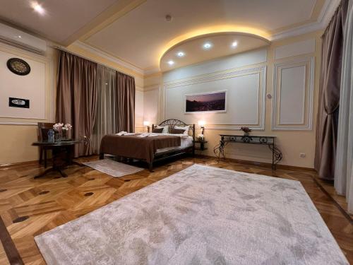 S&L Boutique Hotel — Bedroom