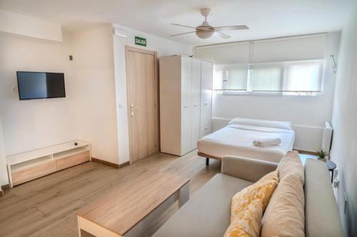 Ribadeo 1 Apartment - CC La Vaguada