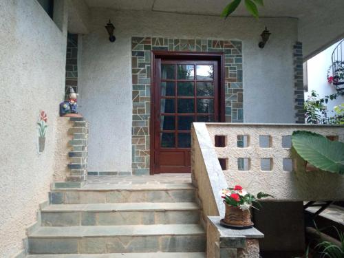 Apartment with Garden