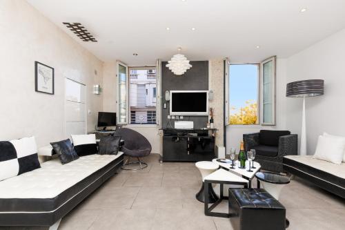 Palais Prestige YourHostHelper
