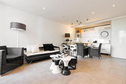 Palais Prestige YourHostHelper