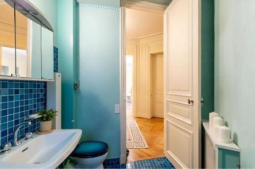 Spacious Apartment - Arc de Triomphe