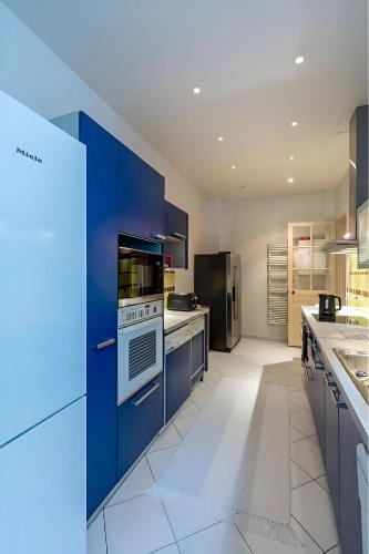 Spacious Apartment - Arc de Triomphe