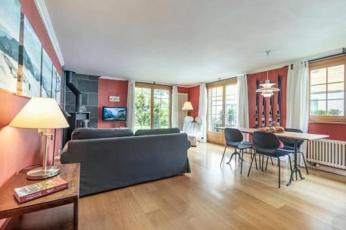 Spacious 1BR Apartment - Ski-in, Ski-out - by Wengen Rentals