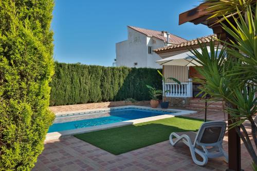 Your Paradise with Pool - 2 min from Beach