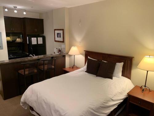 Silver Rock Condos by Fernie Central Reservations