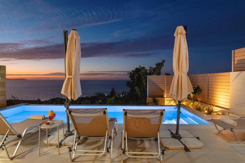 BelSodi - 3bedroom sea views and heated pool