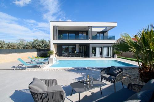 Luxury Villa Vella in Medulin, Istria by Istrabook