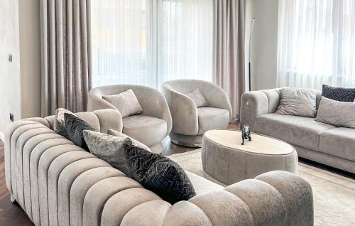 3 Bedroom Amazing Apartment In Rovinj