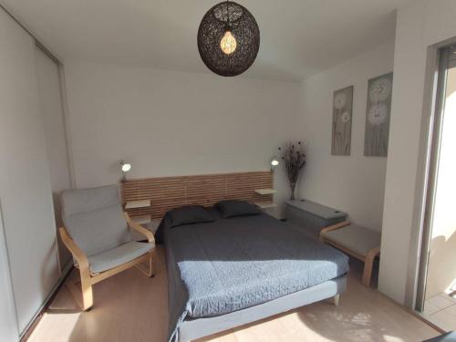 Studio 2 étoiles avec loggia et proche des thermes - FR-1-571-52