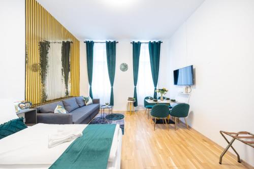 Deluxe City Center Apartment! Free Garage Parking included! Close to Metro U2 & Vienna Congress Center!